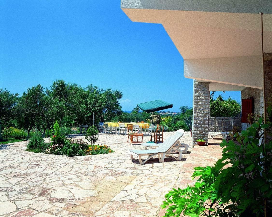 Ionianeon Apartments Agios Ilias  Exterior photo